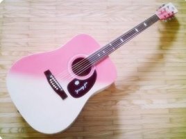 님들아!! 이 기타이름 뭔가요? 네?!!!!!!!!!
