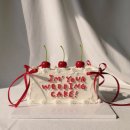 운동화2500 | W10. 웨딩 촬영 소품 추천 - 컨페티, 숫자풍선, 모형케이크, 운동화