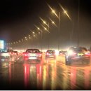 밝은빛안경 이미지