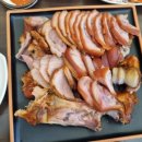 금돼지족발식당
