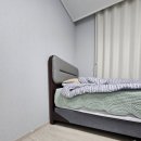 팰리스카운티아파트제2경로당 | 걸레받이 몰딩 부분보수 손상부위만 콕 짚어 복원한 결과물보기