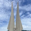 01-57 동구 | 사람들은 다 그래 맛있는 걸 먹을 때와 여름의 바닷가에서는