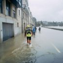 Inondations dans l’Ouest : trois départements en vigilance rouge, le pic to 이미지