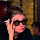 티파니에서 아침을 이미지