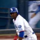 [KBO] 열심히 뛰어서 호감 받는다는 용병선수.gif 이미지