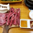 돌쇠네 식당 이미지