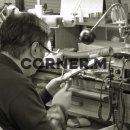 엠.코너 이미지