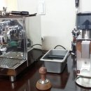 반자동 커피머신 베제라 Bz07DE + BB005그라인더 셋트입니다. 이미지