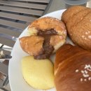 성북동 디저트 카페 &lt;달콤한위로&gt; 홈메이드 도넛, 소금빵 강아지동반후기