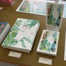 포근한 질감의 색연필로 탄생화 달력 그리기 | 서수연 개인전 &lt;아주 커다란 휴식 Way Back Home&gt; | 알부스 갤러리