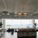 발콘드 예울 | 여수 웅천 바다가 보이는 카페 “발콘드 예울”