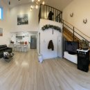 산골짜기 하얀집 이미지