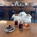 군자애견 | 군자역 카페 연필에서 만난 보늬밤 디저트와 애견동반 힐링타임