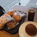 곤트란쉐리에 대치점 | 김포 대형 브런치 카페 곤트란쉐리에 김포구래점 소금빵 크루아상 전문