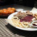 바지를 입은 구름 이미지