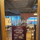 카페오전7시 | 마곡 대형 북카페, 분위기 좋은 카페 공명 마곡 책빵