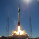 SpaceX Falcon 9, 드래곤 화물선 궤도 진입, 1 단계 미스 착륙 목표 달성 이미지