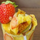 그대,머물다 | 타이루 카페 일산 애니골｜생과일 카스테라 샌드랑 도쿄 생딸기 파르페 후기