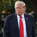 트럼프, 미국 역사상 가장 긴 정부 폐쇄 종식 법안 서명 임시 자금 조달 조치는 의회가 장기적 협상을 진행하는 동안 1월 30일까지 정 이미지