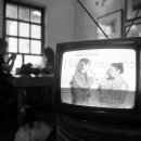 은빛 비치는 돌 이미지