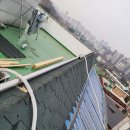 빌라 지붕공사 옥상 난간 칼라강판 설치 이미지