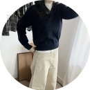 소라 세탁소 | 네이비 니트 코디 | 여자 봄 출근 룩으로 좋은 간절기 레이어드 룩