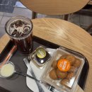 던킨도너츠 뉴코아강남점 | 던킨 뉴코아강남 | 먼치킨 신상 두바이쫀득먼치킨, 버터떡 먼치킨 솔직 후기