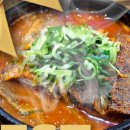얼큰뼈해장국 이미지