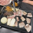 210-운정3-210 | [파주/운정] 스타필드 근처 무제한 셀프바 운정역 고깃집 '장터대패농장'