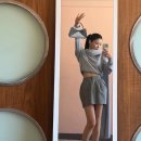 김유정, 시선강탈 이기적 각선미…마네킹도 질투할 넘사벽 비율 물오른 미모를 자랑 이미지