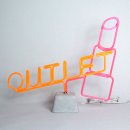 클럽클리오신촌클럽 | 데스크리움] 네온 크리트 주문 제작 후기_ OUTLET+립스틱