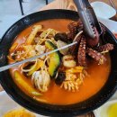 흥용각