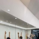 자세교정 필라테스 이미지