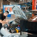 F1 자동차 정비 이미지