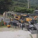 260821 90도 인사, 붉어진 눈시울… "큰 정치인" 만난 김민석 이미지