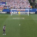 5번 키커 막아내고 독일 구해내는 노이어 이미지