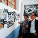 한국영상자료원 이병훈 원장의 박물관 방문 이미지