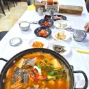 욕지면자판기 | 통영 욕지도 선착장 근처 맛집 김선장횟집 우럭매운탕 솔직후기