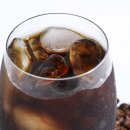 덥다는 이유로… 음료 마시고 남은 얼음 씹어 먹나요? ‘이곳’ 건강에 치명적 이미지