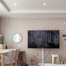 6501 | 65인치 이노스 S6501KU 모블랩스 이동형 티비스탠드로 삶의 질 향상