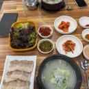큰집 돼지국밥보쌈