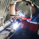 특수용접사 이미지