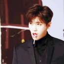 Tutorial on how to eat a lollipop 🍭by Park Hyung Sik. 이미지