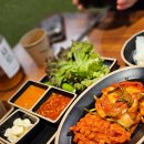 더맛있는족발보쌈 경기 과천점 | 과천_더맛있는족발보쌈 과천점 마늘보쌈 김치전