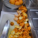 자연을 닮은 소박한 집 이미지