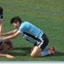 검정 머리 행복해 하는 모습 이미지