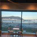 감성커피충무대로점 | 부산 송도 오션뷰 끝판왕 [모온] 카페에서 즐긴 여유로운 커피 한 잔