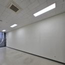 다산테라타워금강공인중개사사무소 | [다산 현대테라타워 인테리어] 칙칙했던 사무실, 화이트&amp;네이비 페인트 시공으로 깔끔하게 변신! (보양...