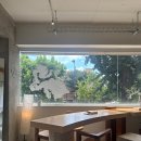 스몰이터(SMALL EATER) | 숙대입구역 잔잔한 분위기 통창이 있는 카페겸 쇼룸, 소품샵 '스몰이터(Small Eater)'
