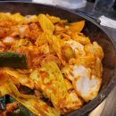 부부 부대찌개전문점 | [구로] 용산옥 - 청모로 방문했던 밥과 라면이 무한제공인 부대찌개 전문점 후기